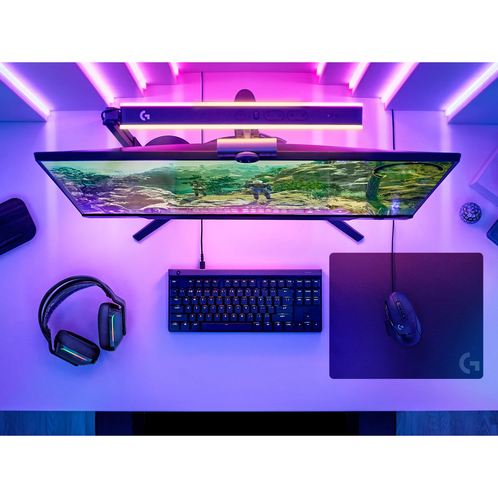 G240 Black – product view 6